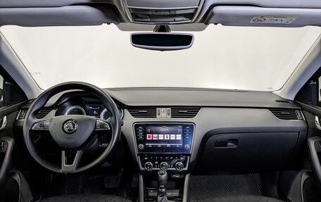 Skoda Octavia, 2019 год, 1 300 000 рублей, 13 фотография