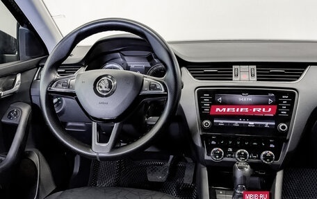 Skoda Octavia, 2019 год, 1 300 000 рублей, 27 фотография