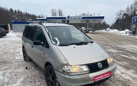 Volkswagen Sharan I рестайлинг, 1998 год, 325 000 рублей, 1 фотография