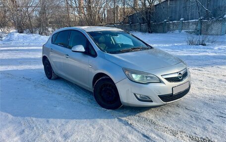 Opel Astra J, 2010 год, 410 000 рублей, 1 фотография
