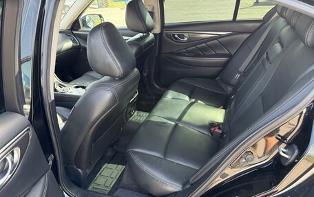 Infiniti Q50 I рестайлинг, 2017 год, 1 850 000 рублей, 13 фотография