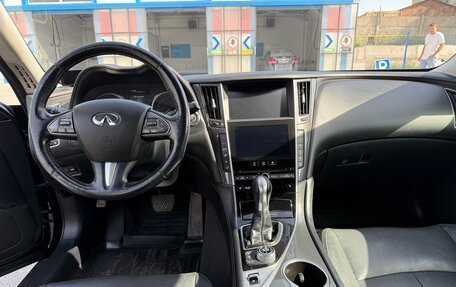 Infiniti Q50 I рестайлинг, 2017 год, 1 850 000 рублей, 12 фотография