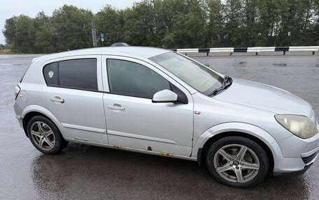 Opel Astra H, 2004 год, 314 000 рублей, 2 фотография
