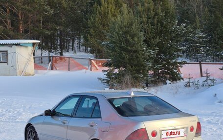 Toyota Altezza, 2001 год, 700 000 рублей, 5 фотография