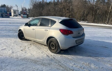 Opel Astra J, 2010 год, 410 000 рублей, 3 фотография