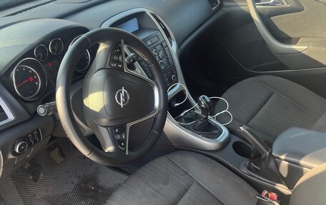 Opel Astra J, 2010 год, 410 000 рублей, 4 фотография