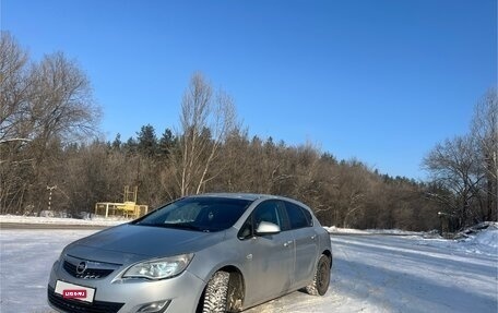 Opel Astra J, 2010 год, 410 000 рублей, 2 фотография