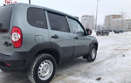 Chevrolet Niva I рестайлинг, 2012 год, 395 000 рублей, 5 фотография