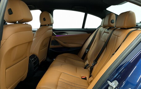 BMW 5 серия, 2018 год, 3 775 000 рублей, 12 фотография