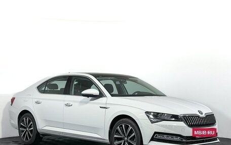 Skoda Superb III рестайлинг, 2025 год, 3 500 000 рублей, 3 фотография