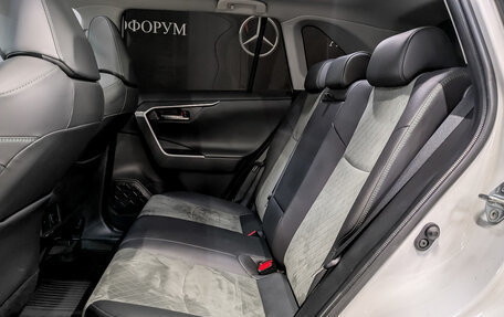 Toyota RAV4, 2024 год, 4 125 000 рублей, 12 фотография