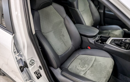 Toyota RAV4, 2024 год, 4 125 000 рублей, 23 фотография