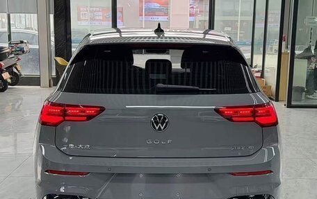 Volkswagen Golf VIII, 2023 год, 2 200 000 рублей, 6 фотография