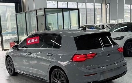 Volkswagen Golf VIII, 2023 год, 2 200 000 рублей, 4 фотография