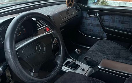 Mercedes-Benz C-Класс, 1997 год, 350 000 рублей, 5 фотография