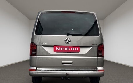 Volkswagen Multivan T6 рестайлинг, 2023 год, 5 395 000 рублей, 6 фотография