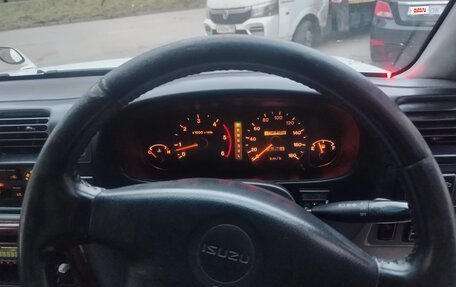 Isuzu Wizard II, 1999 год, 460 000 рублей, 20 фотография