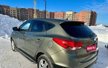 Hyundai ix35 I рестайлинг, 2010 год, 890 000 рублей, 10 фотография