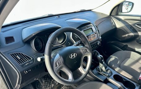 Hyundai ix35 I рестайлинг, 2010 год, 890 000 рублей, 16 фотография