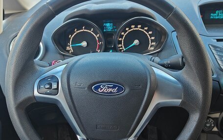 Ford Fiesta, 2016 год, 880 000 рублей, 11 фотография