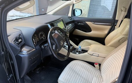 Toyota Alphard III, 2021 год, 5 850 000 рублей, 14 фотография