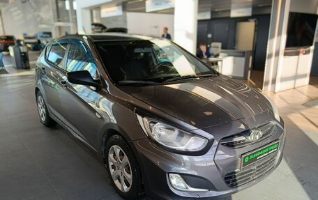Hyundai Solaris II рестайлинг, 2011 год, 599 000 рублей, 3 фотография