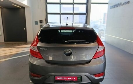 Hyundai Solaris II рестайлинг, 2011 год, 599 000 рублей, 5 фотография