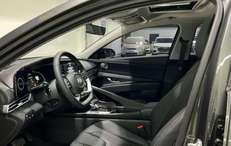 Hyundai Elantra, 2025 год, 2 180 000 рублей, 8 фотография