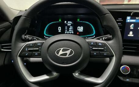 Hyundai Elantra, 2025 год, 2 180 000 рублей, 13 фотография