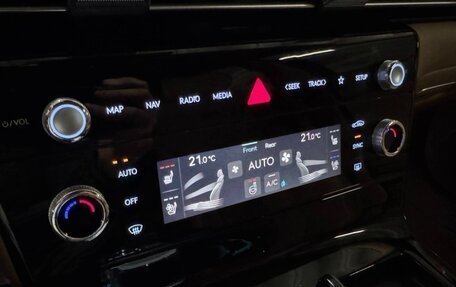 Genesis G80, 2025 год, 7 559 111 рублей, 13 фотография