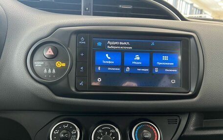 Toyota Yaris III рестайлинг, 2019 год, 1 299 000 рублей, 11 фотография