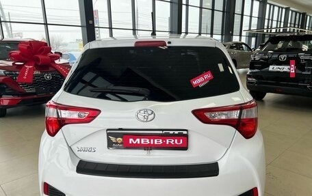 Toyota Yaris III рестайлинг, 2019 год, 1 299 000 рублей, 6 фотография