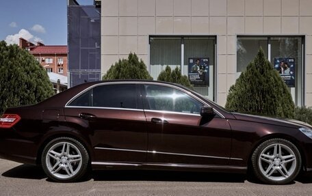 Mercedes-Benz E-Класс, 2011 год, 1 720 000 рублей, 7 фотография