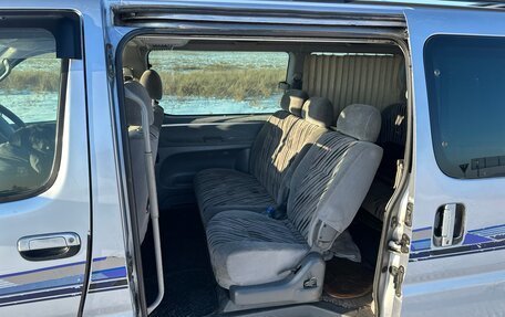 Toyota Regius, 1999 год, 850 000 рублей, 5 фотография