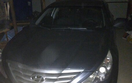 Hyundai Sonata VI, 2011 год, 950 000 рублей, 2 фотография