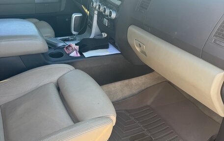 Toyota Sequoia II рестайлинг, 2008 год, 3 150 000 рублей, 10 фотография