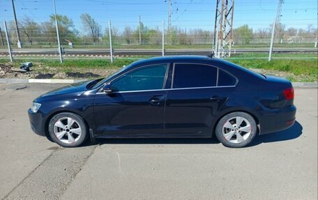 Volkswagen Jetta VI, 2011 год, 750 000 рублей, 5 фотография