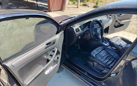 Volkswagen Jetta VI, 2011 год, 750 000 рублей, 9 фотография