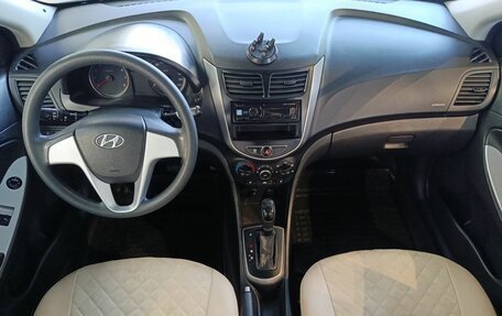 Hyundai Solaris II рестайлинг, 2015 год, 765 000 рублей, 10 фотография