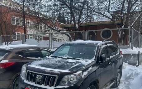 Toyota Land Cruiser Prado 150 рестайлинг 2, 2011 год, 2 650 000 рублей, 1 фотография