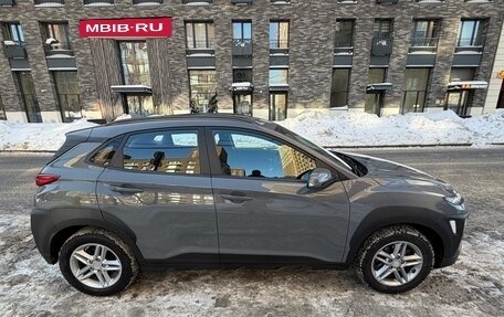 Hyundai Kona I, 2020 год, 1 830 000 рублей, 8 фотография