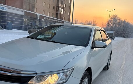 Toyota Camry, 2017 год, 2 520 000 рублей, 2 фотография