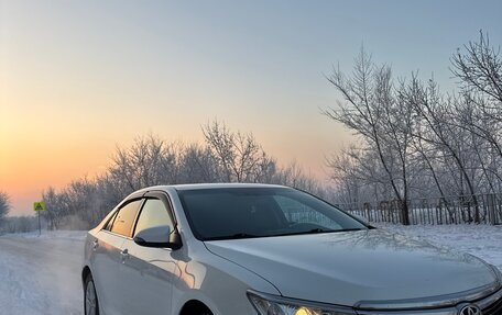 Toyota Camry, 2017 год, 2 520 000 рублей, 3 фотография