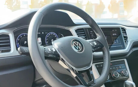 Volkswagen T-Roc I, 2022 год, 1 957 000 рублей, 7 фотография