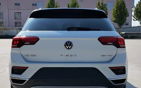 Volkswagen T-Roc I, 2022 год, 1 957 000 рублей, 4 фотография