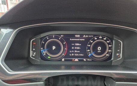 Volkswagen Tiguan II, 2021 год, 4 000 000 рублей, 14 фотография