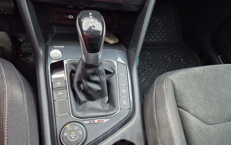 Volkswagen Tiguan II, 2021 год, 4 000 000 рублей, 20 фотография