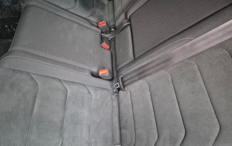 Volkswagen Tiguan II, 2021 год, 4 000 000 рублей, 17 фотография