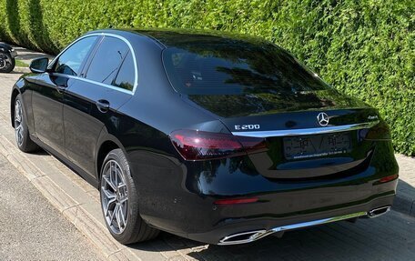 Mercedes-Benz E-Класс, 2020 год, 4 000 000 рублей, 4 фотография