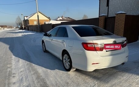 Toyota Camry, 2014 год, 1 850 000 рублей, 3 фотография
